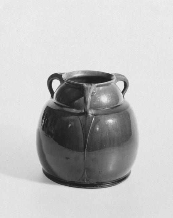 Henkelvase