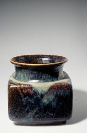 Kubische Vase