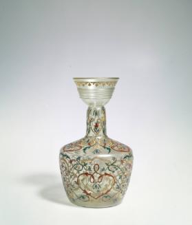 Flasche mit Arabesken