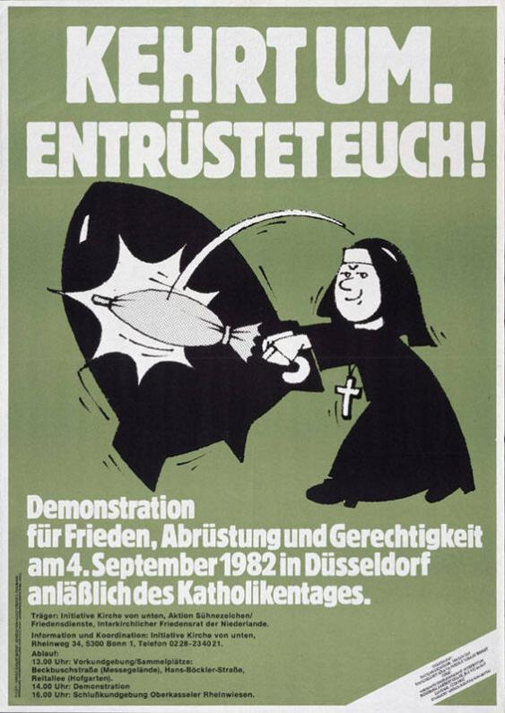 Kehrt um. Entrüstet Euch! - Demonstration für Frieden, Abrüstung und Gerechtigkeit am 4. September 1982 in Düsseldorf anlässlich des Katholikentages.