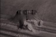 Heidi Bucher ; Türfalle (o.T.), 1991 ; Foto: Jean Pierre Kuhn, Gockhausen