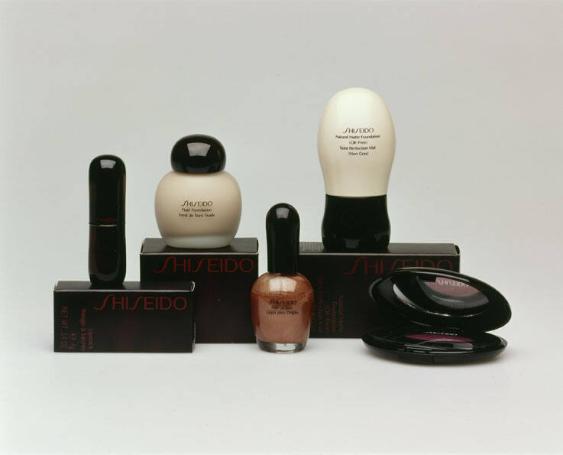 Lippenstift, Fond de Teint, Nagellack, Fond de Teint matt, Augenschatten