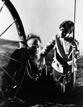 M. Chekhov ; Hollywood Film ; Song of Russia