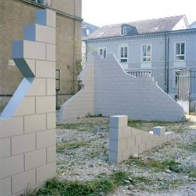 Muriel Baumgartner ;  " Waste " ; Ausstellungsgestaltung