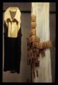 STREIFZUG ; Bild 8 ; Ausstellungsgestaltung ; Holz-Accessoires
