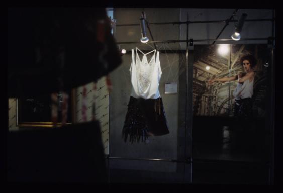 NETZWERK ; Bild A ; Ausstellungsgestaltung ; Kollektion und Styling (Foto)

